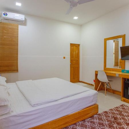 Alaika Maafushi Hotel Exterior foto